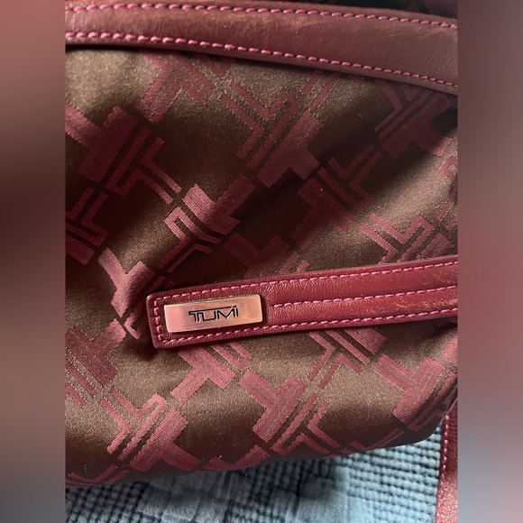 Tumi Laptop/Carry on Bag - Picture 3 of 8